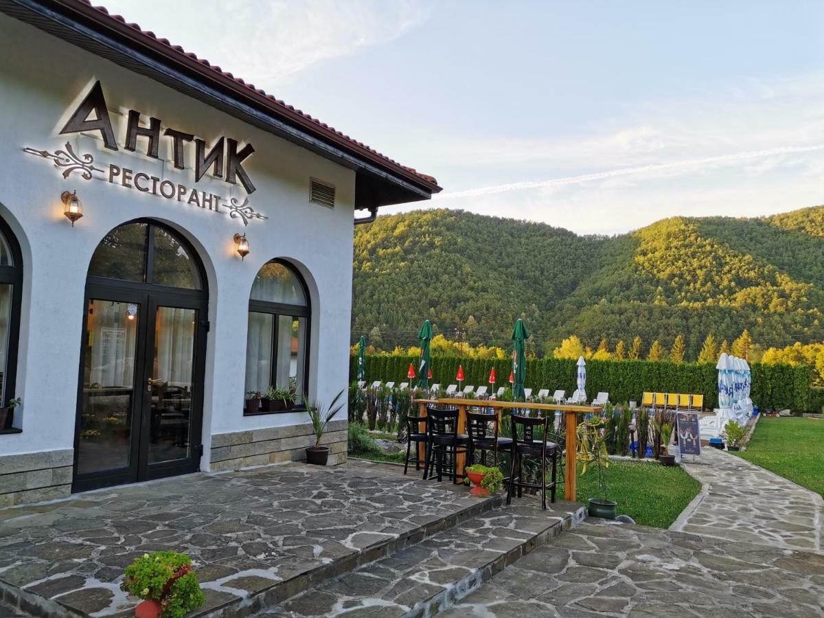 特罗扬 Комплекс Антик酒店 外观 照片